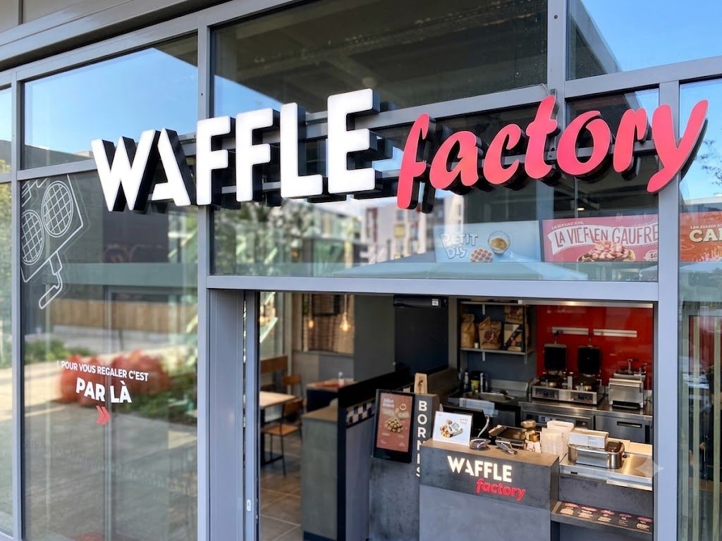 Enseigne lumineuse Waffle Factory lettres boîtiers LED